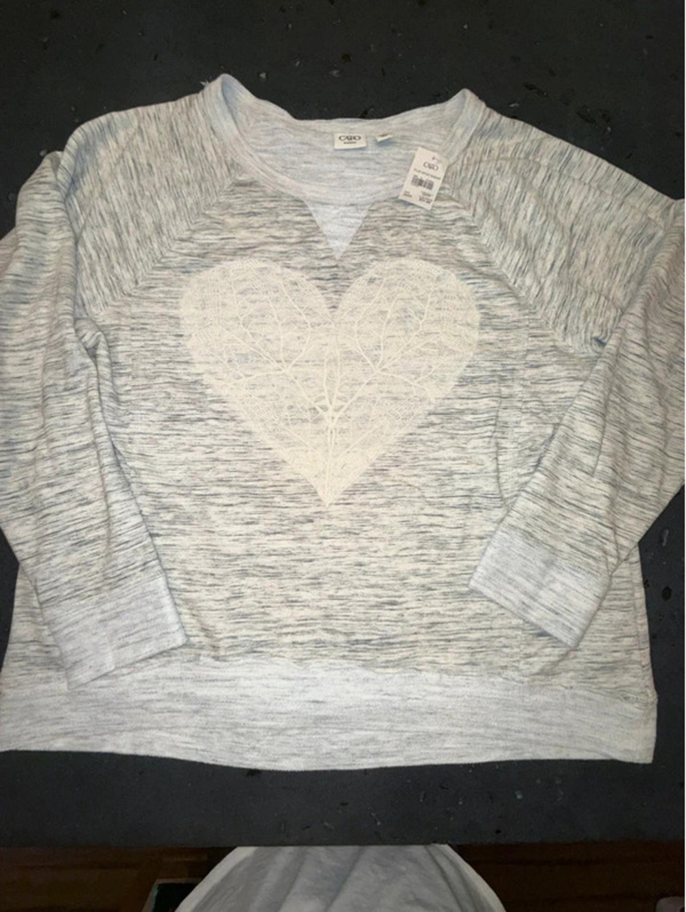 Cato Plus Sportswear Gray Pullover Sweatshirt with Heart Design Size 22/24